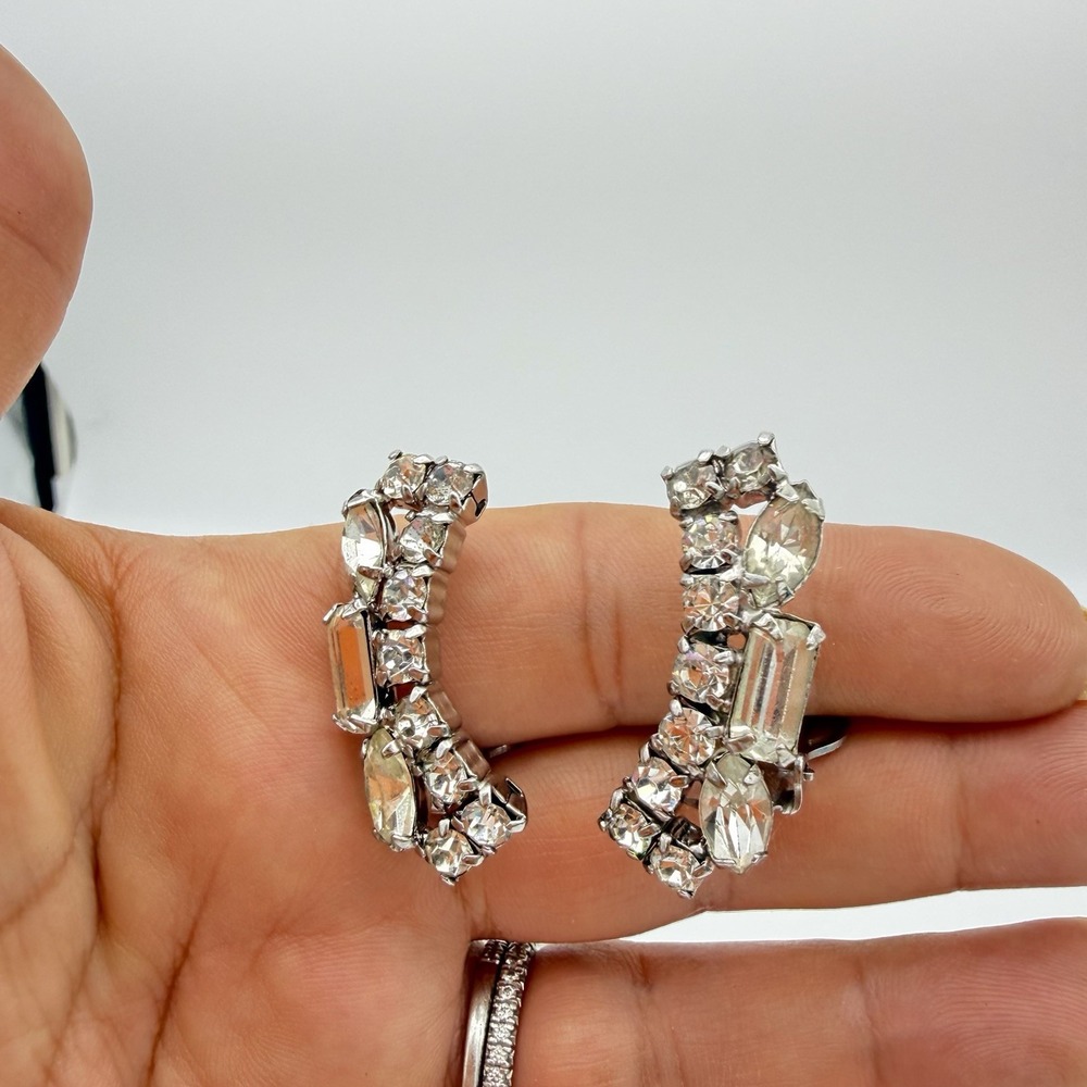 Vintage Clear Rhinestone Earrings Climber Clip On Unsigned Designer Weiss ?